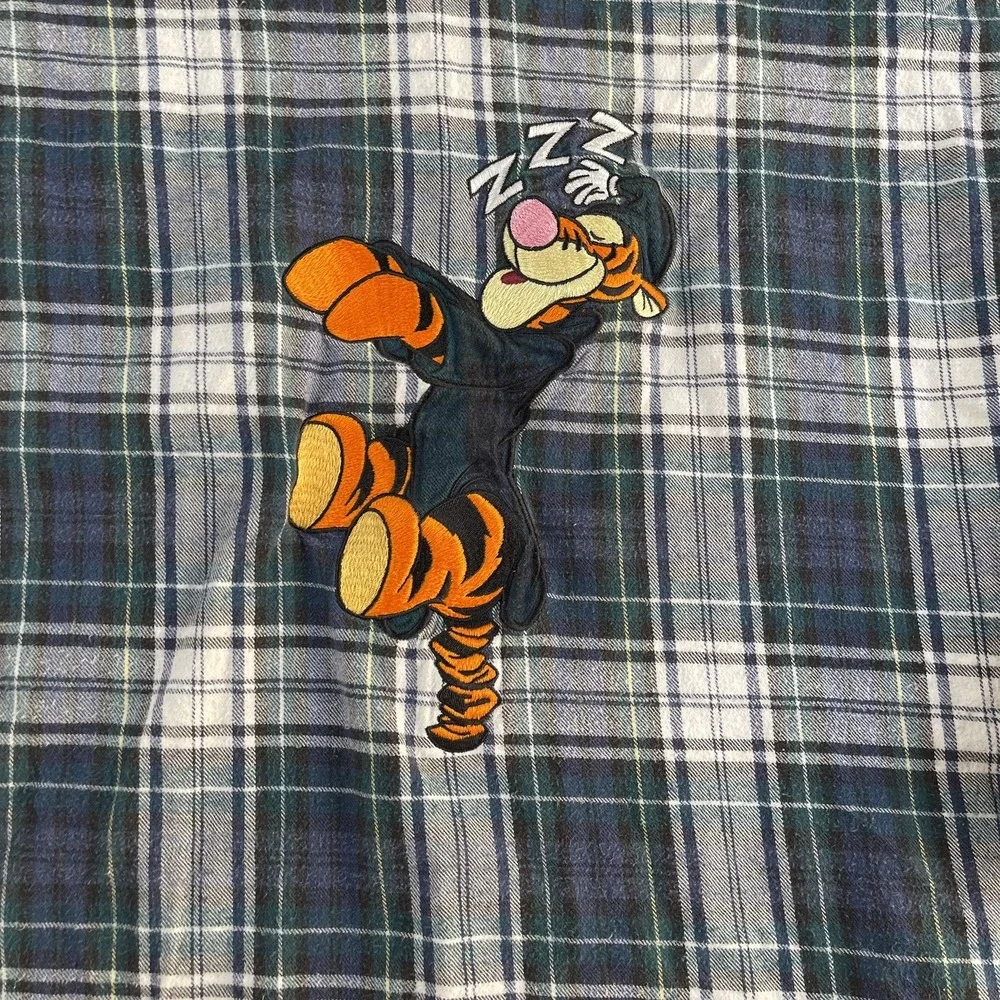 Vintage Disney Store Tigger Sleepshirt Womens One Size Plaid Flannel Sleepwear - Picture 2 of 8